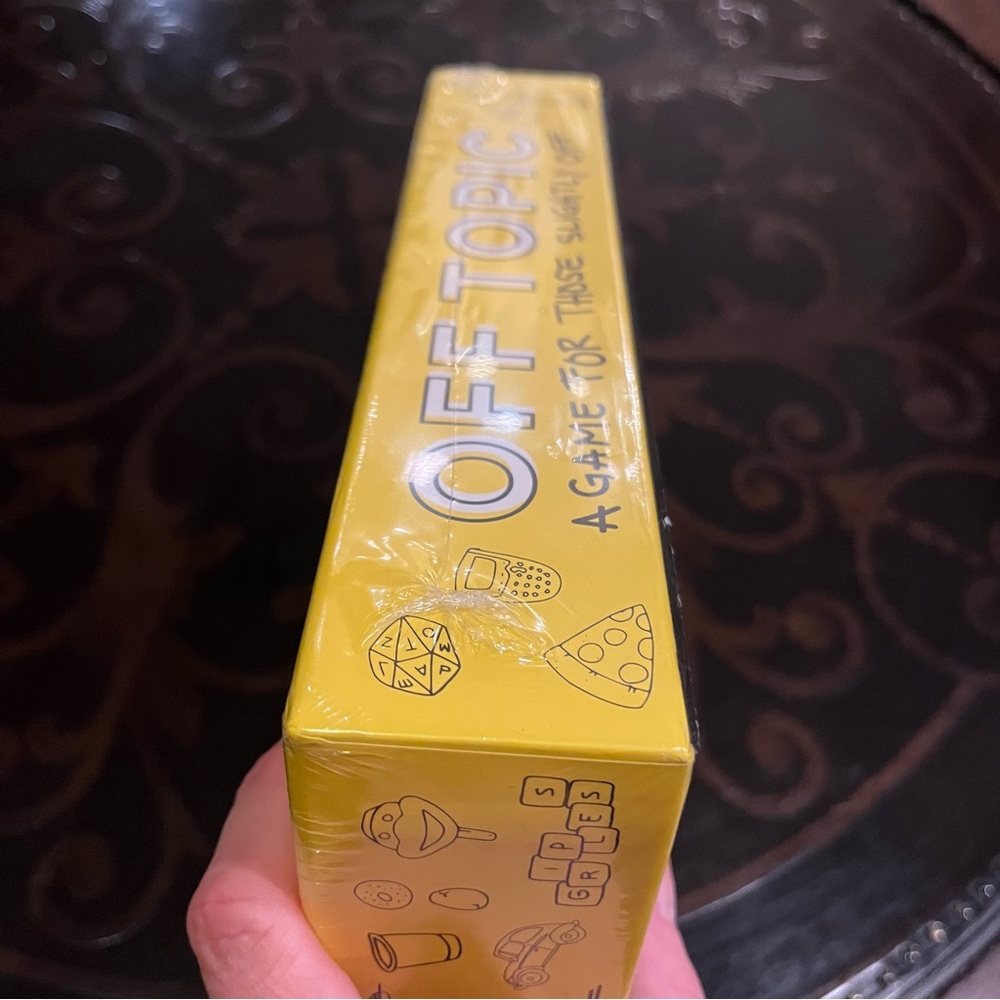 Off Topic Board Game - Picture 2 of 3